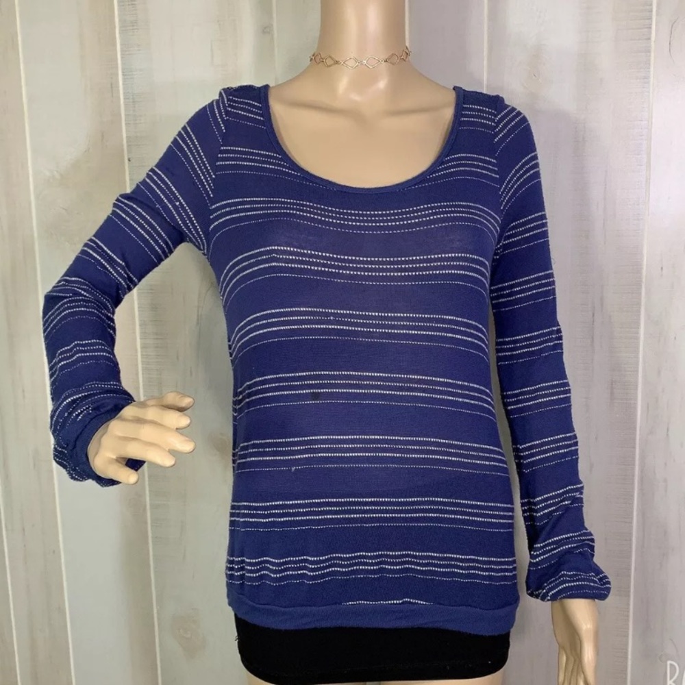 🩷 SOPRANO BLUE LONG SLEEVE OPEN BACK TOP SIZE M